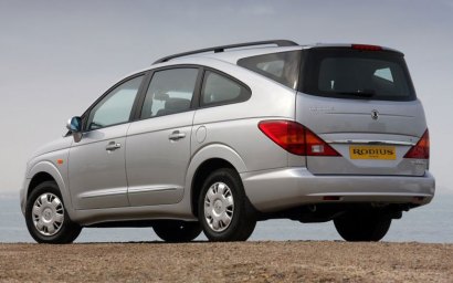SsangYong-Rodius_3052575k